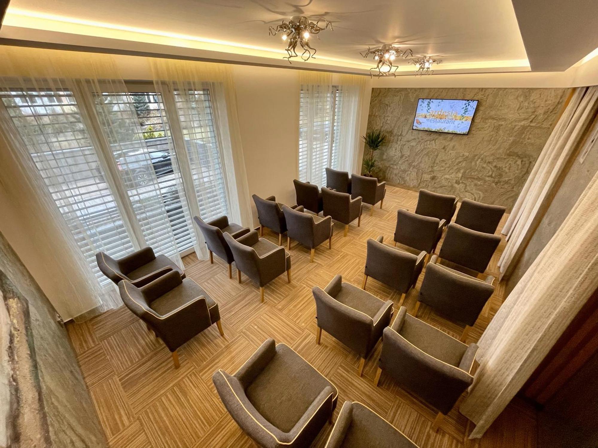 Hotel Bartos Френштат-под-Радгоштем Экстерьер фото